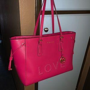 Michael Kors Voyager tote